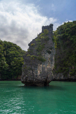 ponderation:  Thailand by Antoine Thibaud