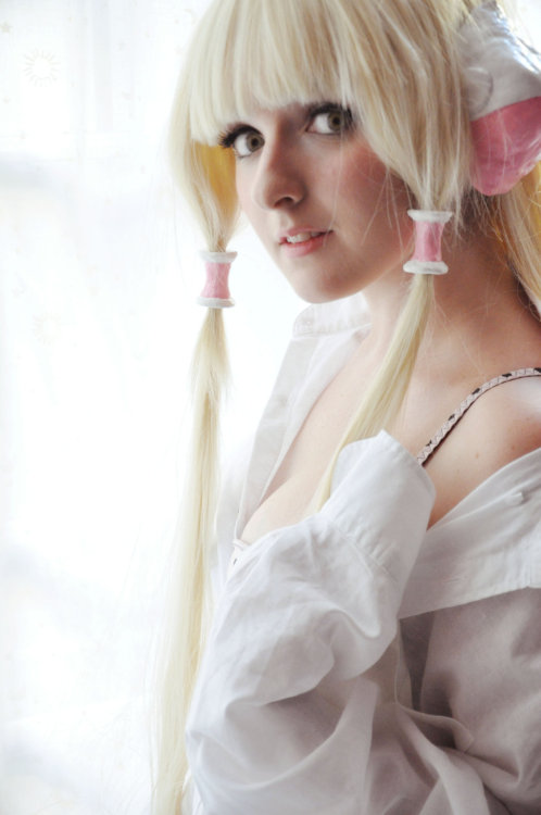 cosplaygirl:Chii Chobits by Alinechan on deviantART
