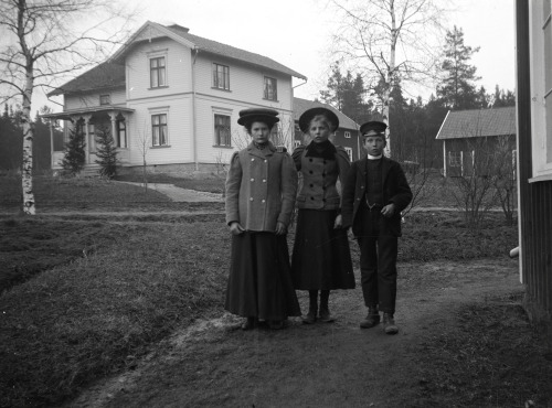 Unknown children, Sweden.