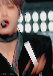 Chokers Were Invented To Be Worn By Park Seonghwa