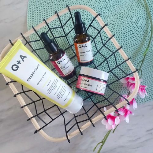 I had the pleasure to try out some of @qandaskin products! My favourites are the Grapefruit cleansin