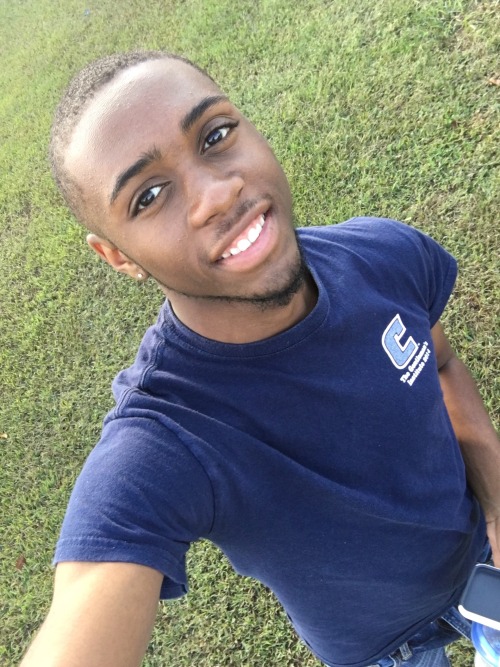 melanated-violet: fxmoore: yourmomsfavorite1123: yourmomsfavorite1123: Hey, it’s me! Happy Bl