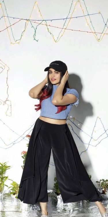 Pretty, Adah Sharma, black cap, 1080x2160 wallpaper @wallpapersmug : https://ift.tt/2FI4itB - https: