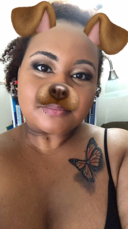 chubby-bunnies:  I got a new butterfly tattoo and I’m feeling so good about it. I feel fat and cute! Don’t be afraid to follow me lovelies!: cheekylabia  Gorgeous