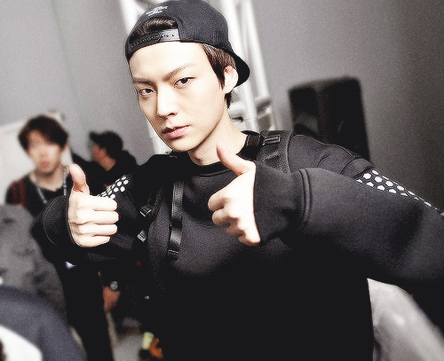 choco-baek:  Ahn Jae hyeon - 2014 S S 서울패션위크 - HEAD (Backstage)