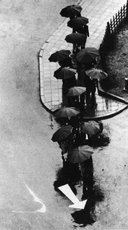 André Kertész. Rainy day. Tokyo. 1968
