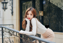 korean-dreams-girls:   JungYeon - October