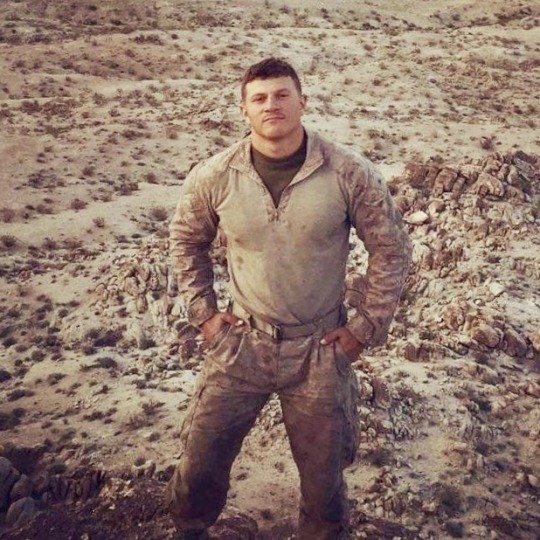 tamingjarheads:  real-and-raw-militaryguys:  Porn.