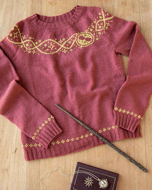 Hermione’s Time-Turner Sweater by Dianna Walla.Pattern available for purchase: Knitting Magic: The O