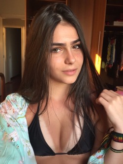 https://64.media.tumblr.com/bc915d87fc3846c5d782f6ed2f3b3af3/tumblr_ovgf6oiim71wwv06mo1_500.jpg