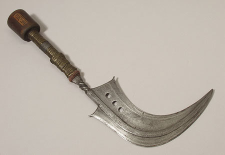art-of-swords:  Zande KnifeDated: 1917Culture: ZandeCountry: SudanMedium: iron, brass,