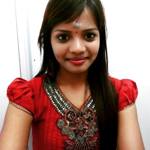 malaysian-indian-girls-leaked: Reblog and pm if u want exchanged her nude pic yes i want