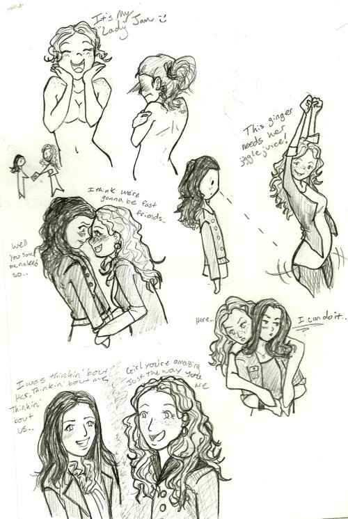colordogluckynumber: back when Pitch perfect first came out, I sketched my favorite Bechloe scenes.N