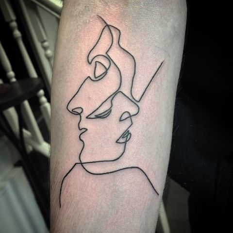 chrisjenkotattooer:  Not my usual thing, but had loads of fun (whilst holding my