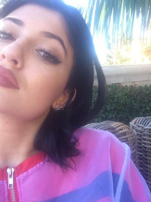 jenner-news:  Rob: “ @KylieJenner”