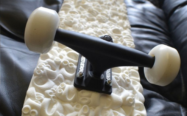 The World’s First 3D Printed Skateboard
Dutch artist Samuel Abbot won a 3D printer in a contest organized by 3DPrintUK and CGTrader. He then used the printer and his trusty design skills to create this amazingly badass skateboard. Click through for...