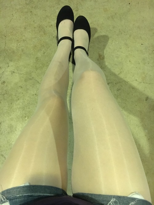 tightsxbabe:POV :)Tightsbabe perfection