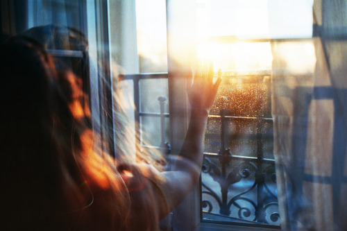 nightoesphere: by   Théo Gosselin