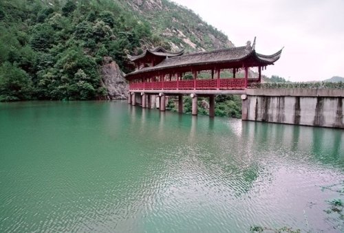 fuckyeahchinesegarden:Tiantai Mountain, Taizhou, Zhejiang province, China. 浙江台州天台山