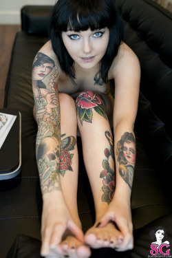 theexcellentgirls:Seren Suicide