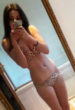 tbhdies:  snugglefucked:  tumblr do you like my new bikini bc i do  face paging k