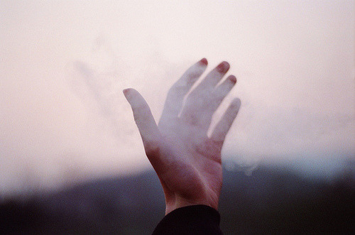 my-faith-and-dreams:  Hello, darling ☾ | via Tumblr no We Heart It. https://weheartit.com/entry/70667557/via/superficialfish