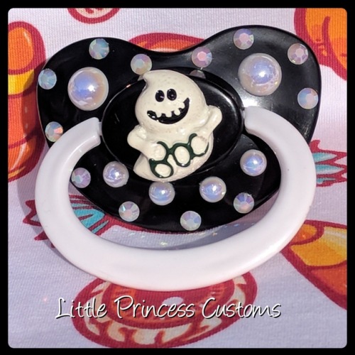 littleprincesscustoms:  littleprincesscustoms:  littleprincesscustoms:  🎃🎃🎃HALLOWEEN PACIS🎃🎃🎃  Pacis 7-13 of 13 (post 2)  ALL Halloween pacis are ย.99 plus ŭ shipping USA, international shipping is available as well! Payment is made