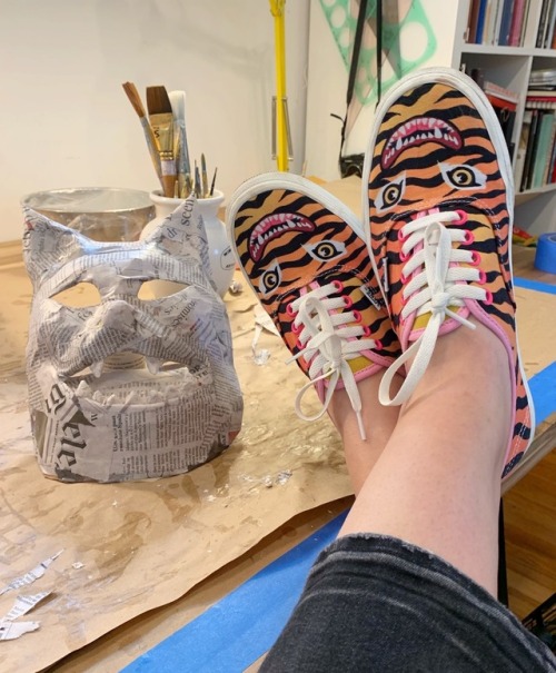 VANS CUSTOMS | ARTIST STACEY ROZICH LA based artist Stacey Rozich recently created some one-of-