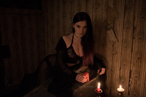 xsilverwolfie:  Model: @xsilverwolfie