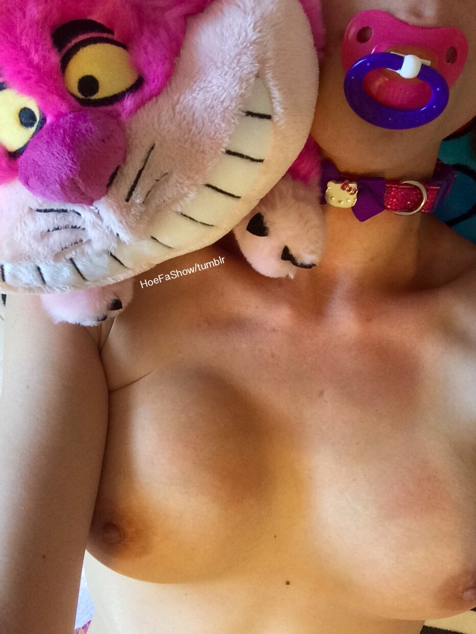 hoefashow:💕Little girls extra bunches of Daddy snuggles and stuffies! 🐾 *Please