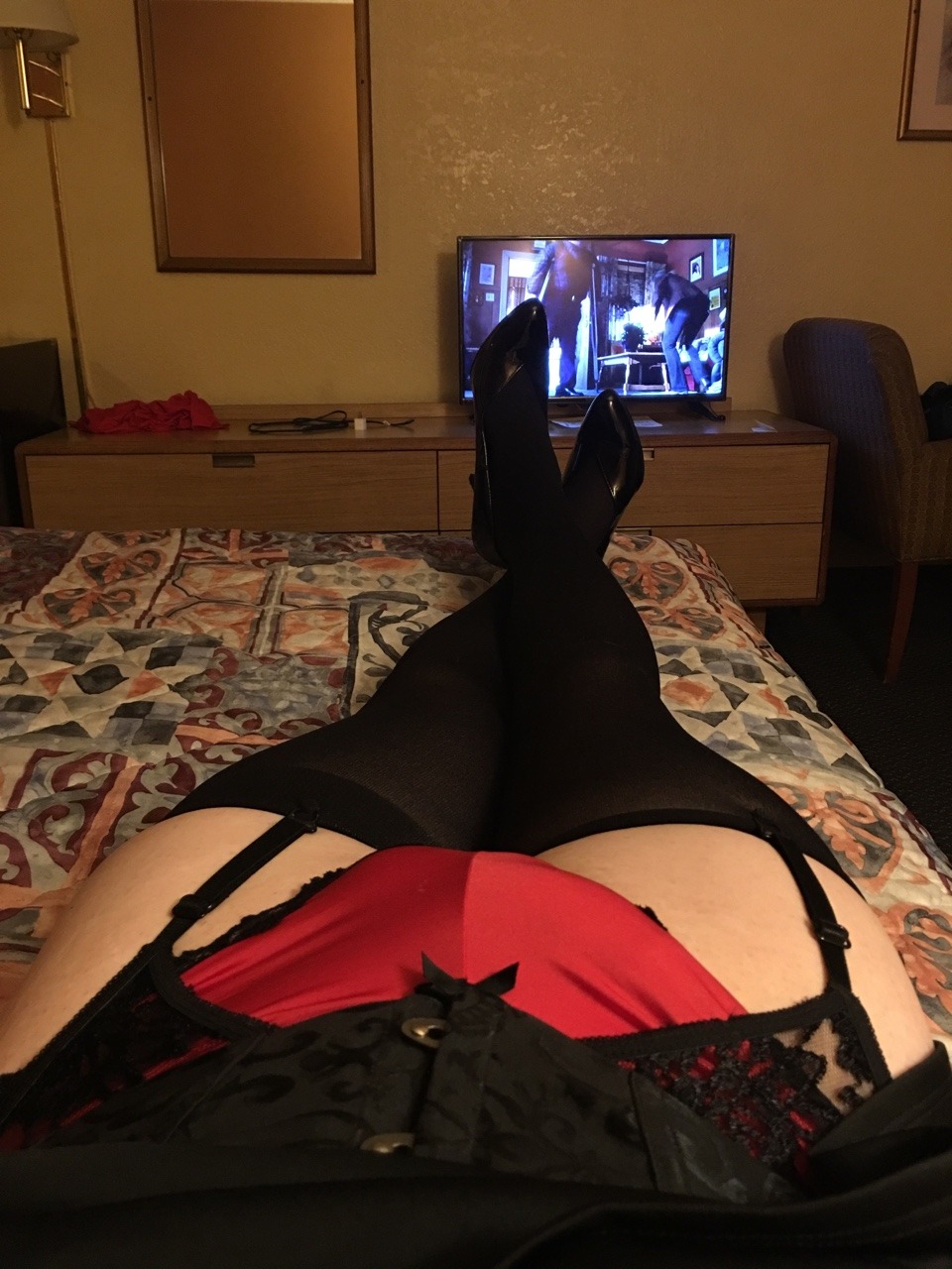 sissysarasmiles:  Waiting for some fun tonight.  Goddess sent me out and told me
