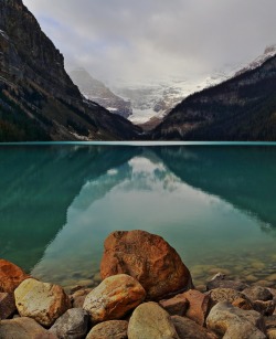 beethovensteaparty:  Lake Louise Zen Boulder 