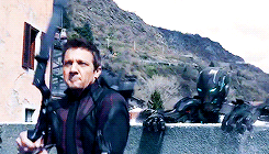 tomshardy: We’re fighting an army of robots, and I have a bow and arrow. None of this makes sense.