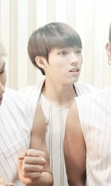 inpinitaize:  woohyun pls =_= 