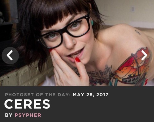 guess who’s on the front page of Suicide girls.com today!? MEEEEE! shot by @psypherrabbit than