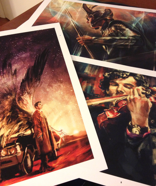 alicexz:  The “get these fucking prints out of my sight” giveaway  So, I have an Epson Stylus Photo R3000 printer I use it for the high-quality 13”x19” Limited Ed. prints in my official shop but recently it has been out to make my head explode