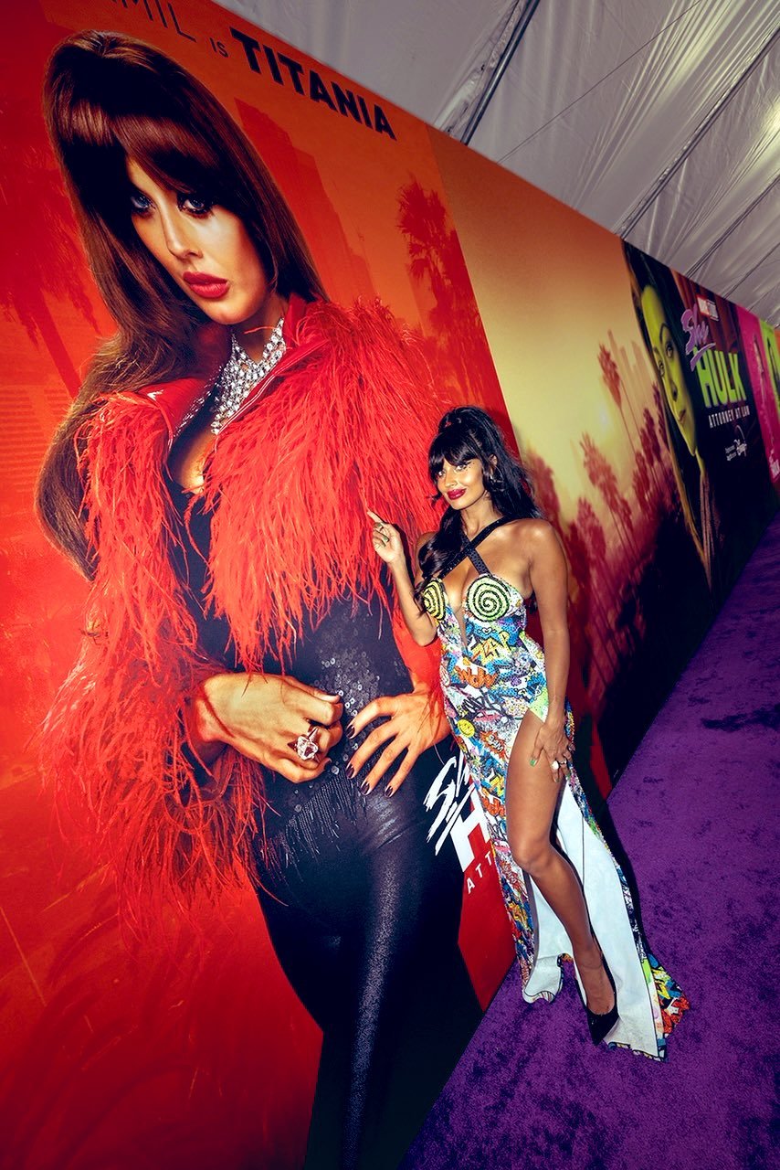 hotandfunnywomen:Jameela Jamil 