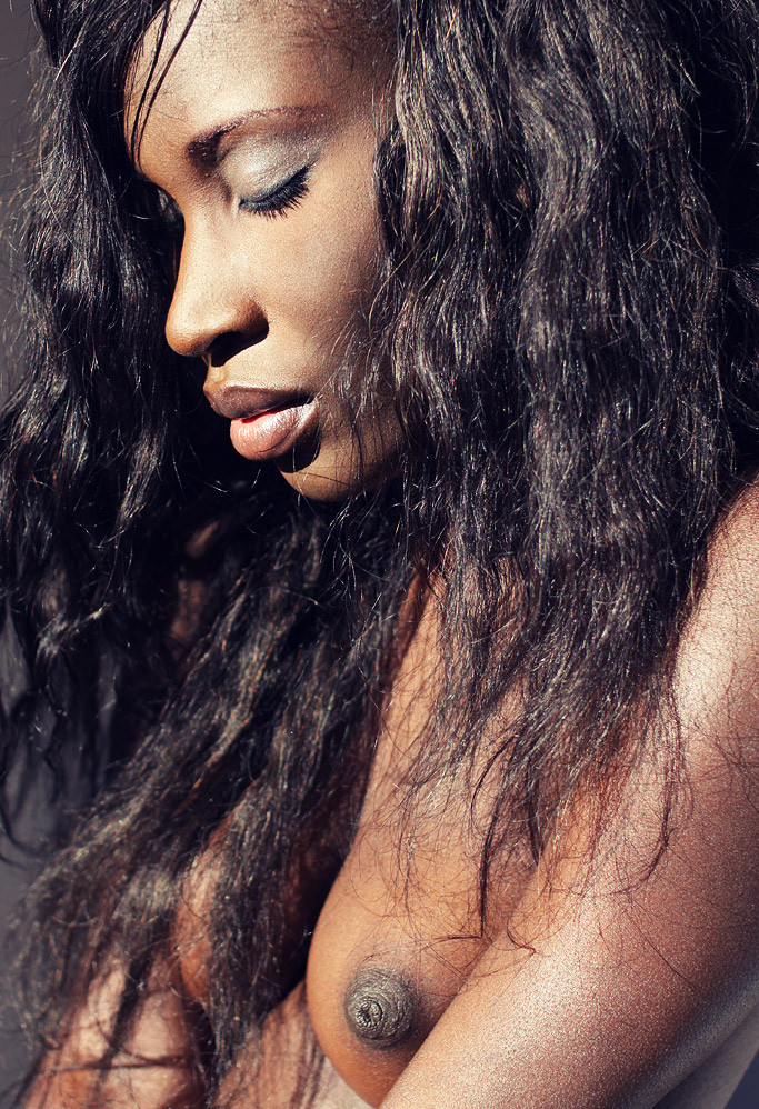 blackandsculptural:  blackandsculptural#ebony #ebonybodies #ebonybeauty #ebonynude