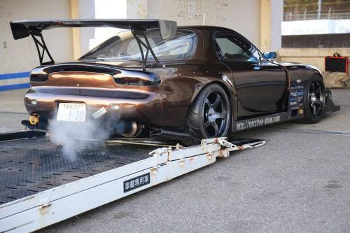 norixii:“FD3S RX7 armed with ADVAN TCIII and ADVAN A050 getting ready to attack Tsukuba Circui