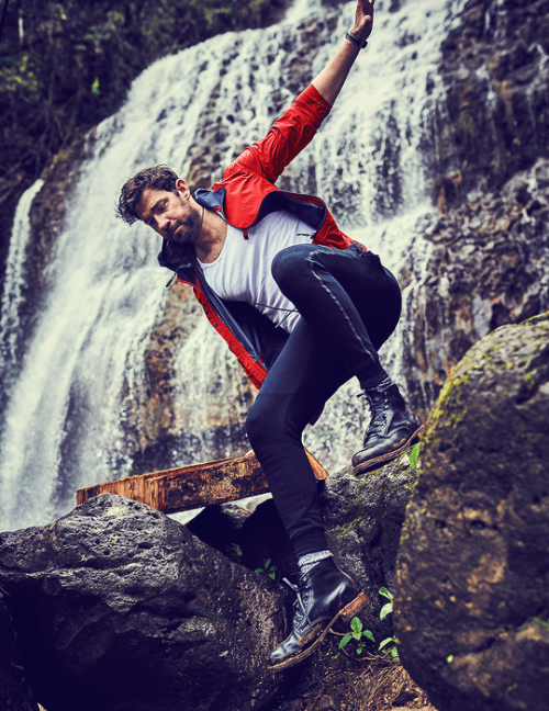 John Krasinski photographed by Eric Ray Davidson for Men’s Health September 2018 Issue.