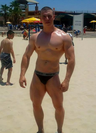 pecspecspecs:  a picture for you 