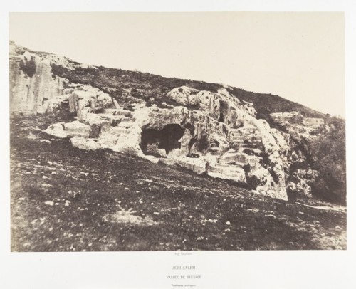 Jérusalem, Vallée de Hinnom, Tombeaux antiques by Imprimerie photographique de Blanquart-Évrard, à L