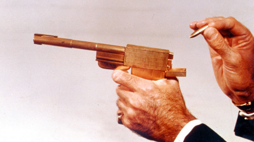 thevuas:  "The Man With The Golden Gun"   James Bond 007 
