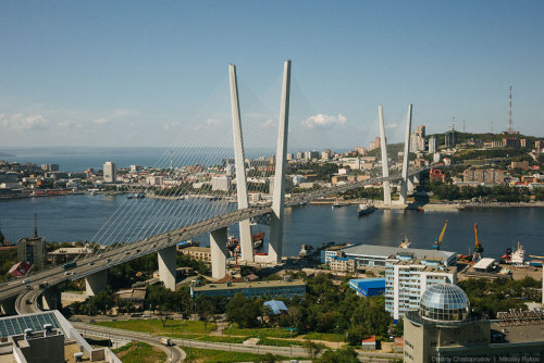 thebeautyofrussia:  Vladivostok, “the russian San Francisco”  Chistoprudov Dmitry  