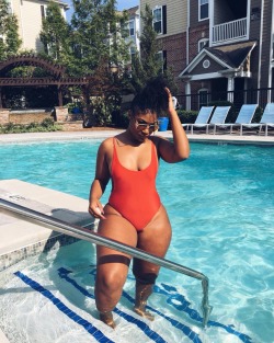 fletchertrowan:  maceleven:  instagram.com/therealbeauty.rogers   THICK SOFT THIGHS cannot tell lies. 