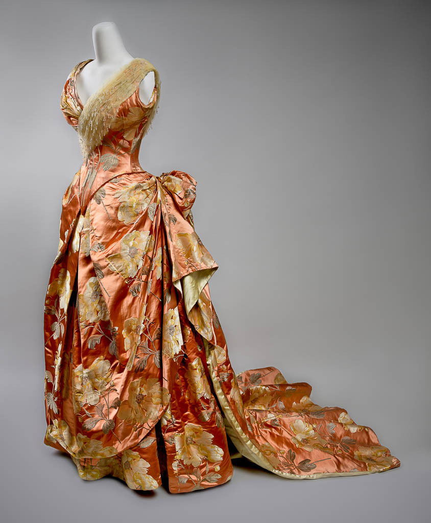 lookingbackatfashionhistory: • Lady’s Ball Gown. Designer/Maker ...