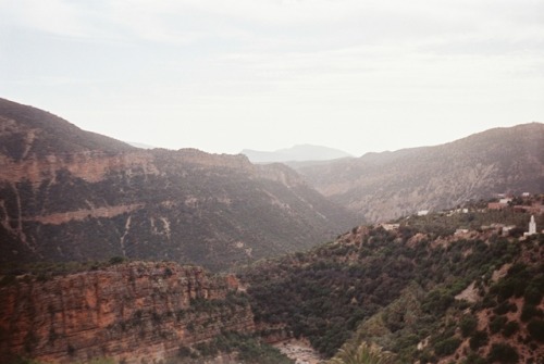 February. Reminds of getting lost with Smena in the silence of Moroccan mountains.February, 2016.