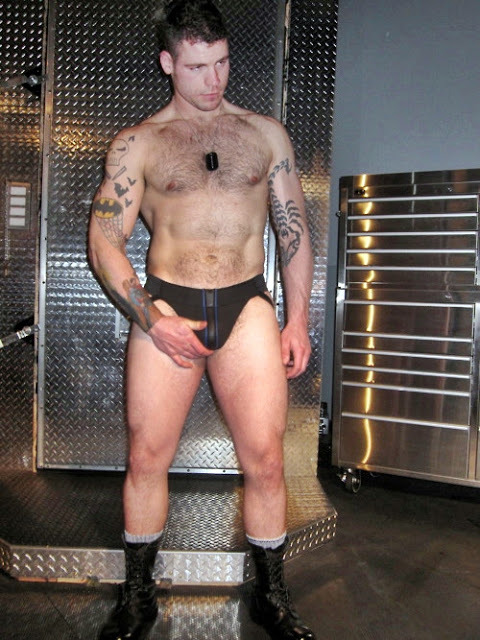 dawgman:  sexy in jockstrap and boots