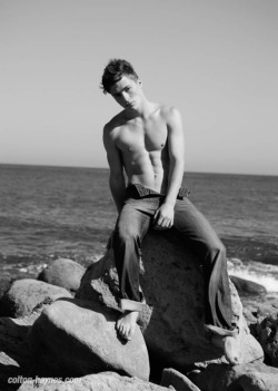 superfriky:  Colton Haynes 