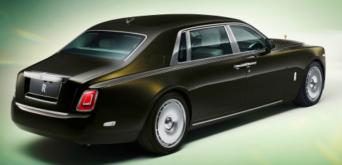 carsthatnevermadeitetc: Rolls-Royce Phantom Extended Series II, 2022. Revisions have been made 